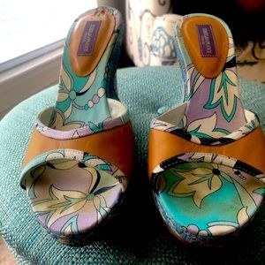 Emilio Pucci sandal size 36 or 6
